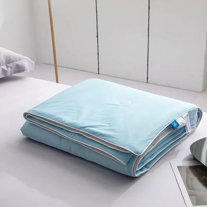 Lightweight Cotton Cooling Blanket